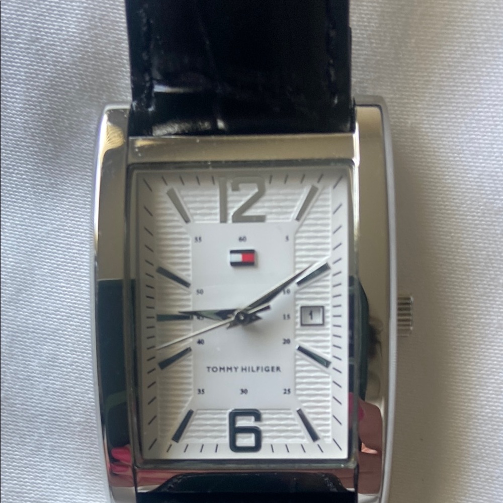 Tommy Hilfiger Black Leather Strap Watch - Picture 3 of 3